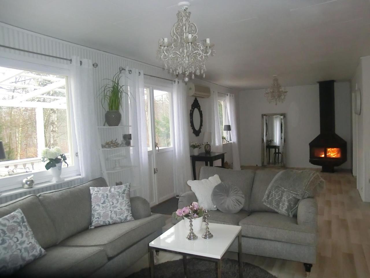Bjoerkslingan 山林小屋 Vimmerby